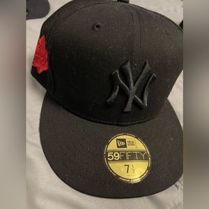 New Era Fitted Cap Size 7 1/2
